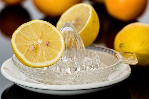 Acqua e limone benefico